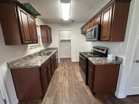 726 Huckaby Ln, Benton, AR 72015 photo 12