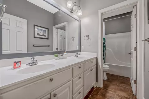 Bath - 95 Overland Park Rd, Vilonia, AR 72173 photo 1 of 6