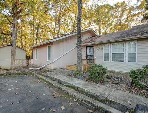 13 Vaqueria Ln, Hot Springs Village, AR 71909