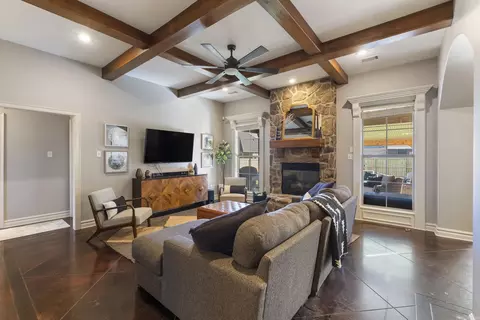 Living - 5115 Greystone Dr, Conway, AR 72034 photo 1 of 6