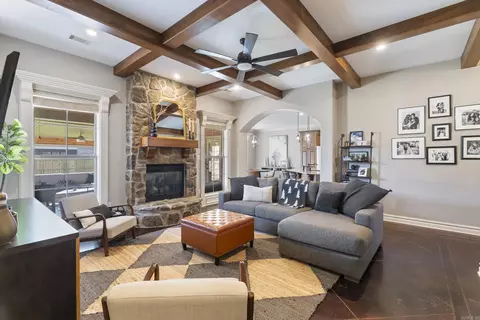 Living - 5115 Greystone Dr, Conway, AR 72034 photo 4 of 6