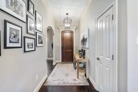 Entry Way - 5115 Greystone Dr, Conway, AR 72034 photo 2 of 4