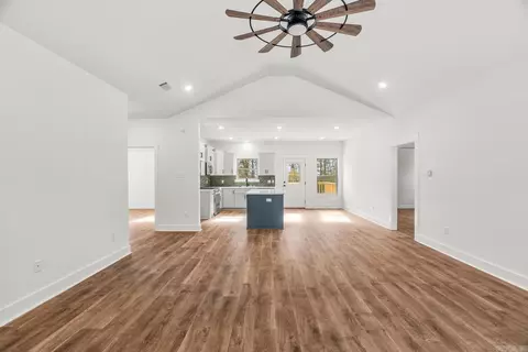 Living - 35 Sky Eagle Dr, Greenbrier, AR 72058 photo 1 of 5