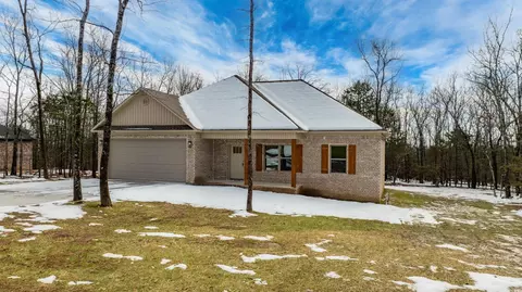 Exterior - 35 Sky Eagle Dr, Greenbrier, AR 72058 photo 2 of 11