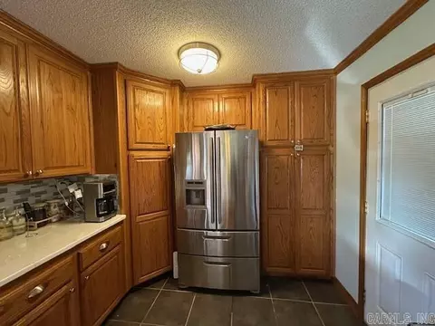 Kitchen - 108 Willow Loop, Lonoke, AR 72086 photo 4 of 6