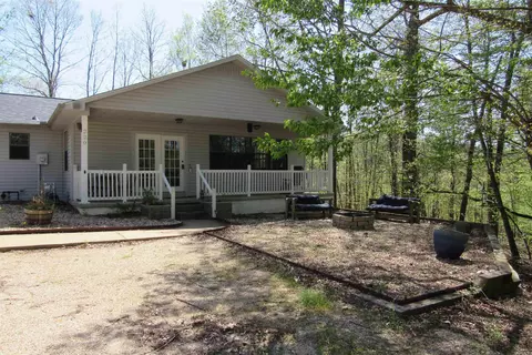 220 Chadwood St, Hot Springs National Park, AR 71901