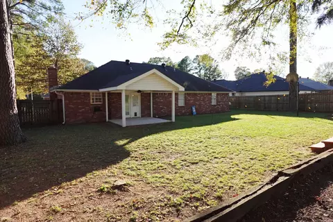 Exterior - 283 Pickwicket Dr, Conway, AR 72034 photo 8 of 10