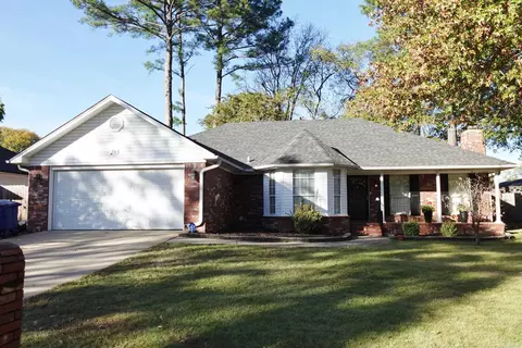 Exterior - 283 Pickwicket Dr, Conway, AR 72034 photo 1 of 10