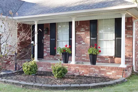 Exterior - 283 Pickwicket Dr, Conway, AR 72034 photo 4 of 10
