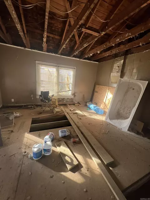605 N Elm St, Beebe, AR 72012 photo 3