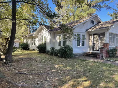 611 N Eighth St, De Queen, AR 71832 photo 2