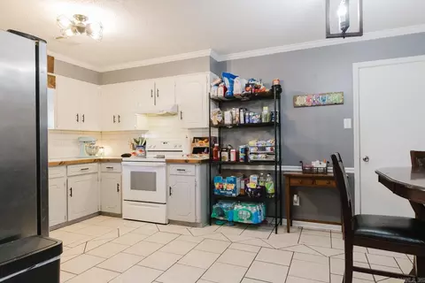 Kitchen - 202 Bellevue Cir, Jacksonville, AR 72076 photo 1 of 7