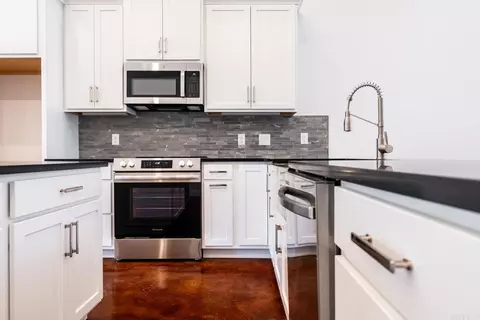 Kitchen - 12 Eagle Dr, Conway, AR 72032 photo 6 of 6