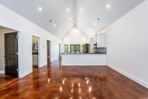 Entry Way - 12 Eagle Dr, Conway, AR 72032 photo 1 of 5