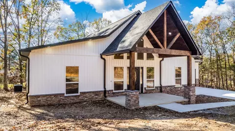 Exterior - 12 Eagle Dr, Conway, AR 72032 photo 8 of 10