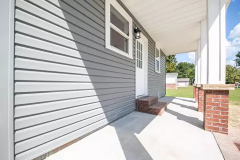 110 N 2nd St, Austin, AR 72007 photo 3