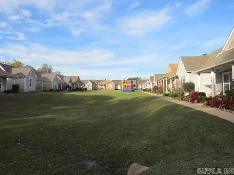 324 Prospect Park Loop, Bryant, AR 72022 photo 2