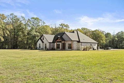 Exterior - 1515 Pickthorne Rd, Cabot, AR 72023 photo 2 of 7