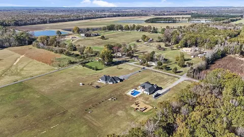 View/Area - 1515 Pickthorne Rd, Cabot, AR 72023 photo 5 of 5