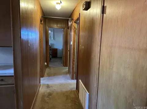 1312 Garvin, Conway, AR 72034 photo 8