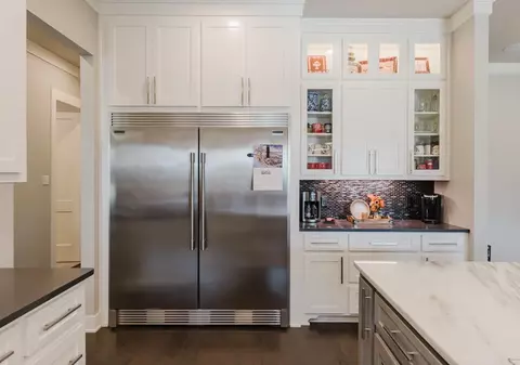Kitchen - 2025 Westerman Dr, Benton, AR 72015 photo 3 of 6