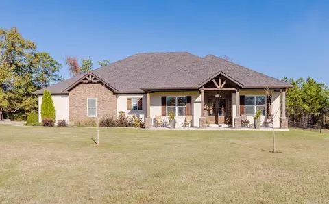 Exterior - 2025 Westerman Dr, Benton, AR 72015 photo 1 of 13