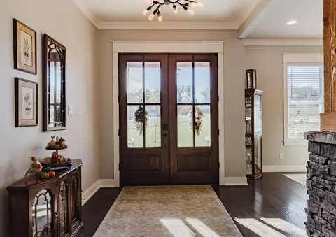 Entry Way - 2025 Westerman Dr, Benton, AR 72015 photo 1 of 1