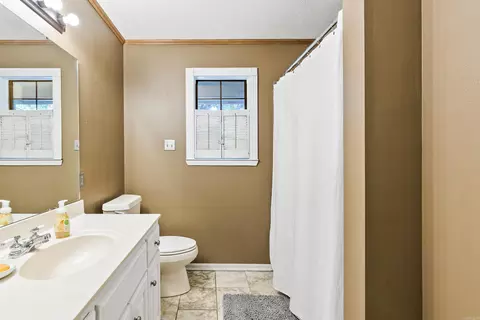 Bath - 2590 Jayme Cir, Conway, AR 72032 photo 4 of 4