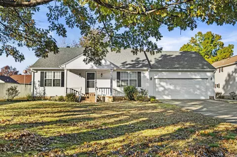 2310 Charlestowne, Searcy, AR 72143