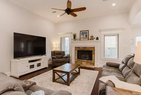 Living - 10904 Stonegate Dr, Alexander, AR 72002 photo 1 of 2