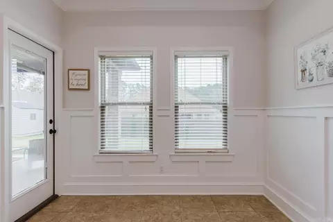 Entry Way - 10904 Stonegate Dr, Alexander, AR 72002 photo 4 of 6