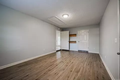 Bedroom - 6513 Grayson Dr, Benton, AR 72019 photo 1 of 10