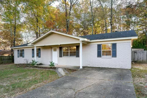 Exterior - 6513 Grayson Dr, Benton, AR 72019 photo 1 of 6
