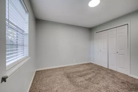 Bedroom - 6513 Grayson Dr, Benton, AR 72019 photo 7 of 10