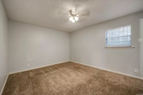Bedroom - 6513 Grayson Dr, Benton, AR 72019 photo 2 of 10