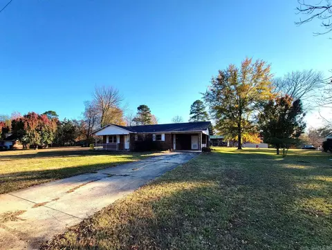 703 W Clark Ave, De Queen, AR 71832 photo 2