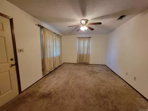 703 W Clark Ave, De Queen, AR 71832 photo 3