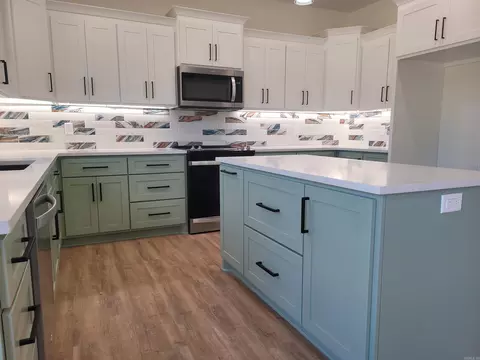 Kitchen - 38 High Point Dr, Greenbrier, AR 72058 photo 6 of 6