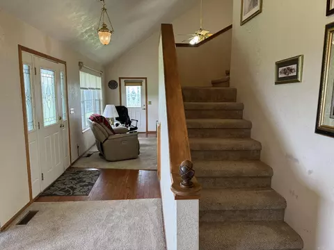Entry Way - 687 Hyde Rd, Melbourne, AR 72556 photo 3 of 3