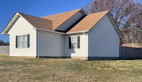 Exterior - 201 Lynn Ln, Imboden, AR 72434 photo 3 of 4