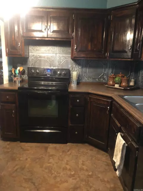 Kitchen - 708 W 6th St, Rector, AR 72461 photo 2 of 4