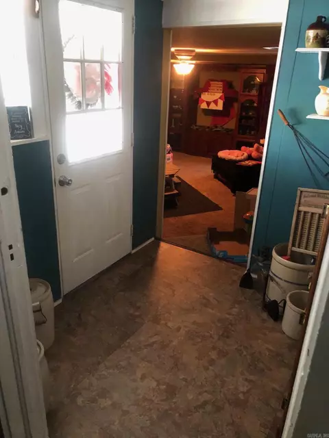 Entry Way - 708 W 6th St, Rector, AR 72461 photo 6 of 6