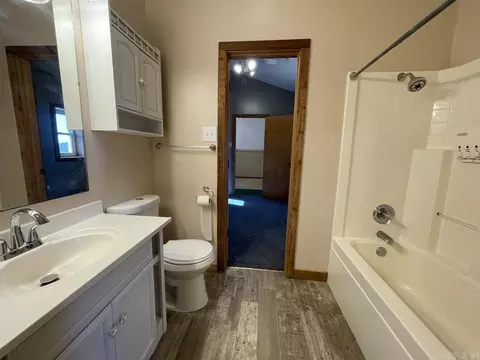 Bath - 296 Rogers Rd, Romance, AR 72136 photo 3 of 3