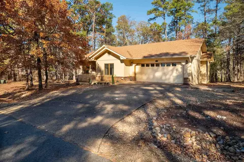 13 Promesa Ln, Hot Springs Village, AR 71909