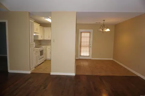 1006 Tori Ln, Beebe, AR 72012 photo 3