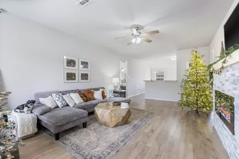 Living - 908 Greystone Blvd, Cabot, AR 72023 photo 1 of 4