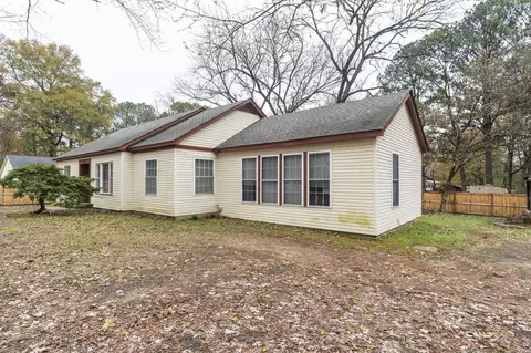 Exterior - 20 Sunny Gap Rd, Conway, AR 72032 photo 4 of 13