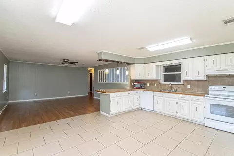 104 S Maple St, Bryant, AR 72022 photo 14