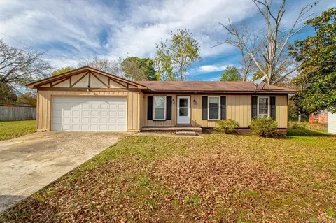 104 S Maple St, Bryant, AR 72022 photo 1