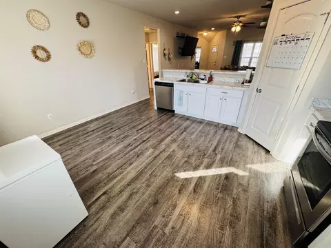 Kitchen - 36 Bobby Cir, Cabot, AR 72023 photo 3 of 5